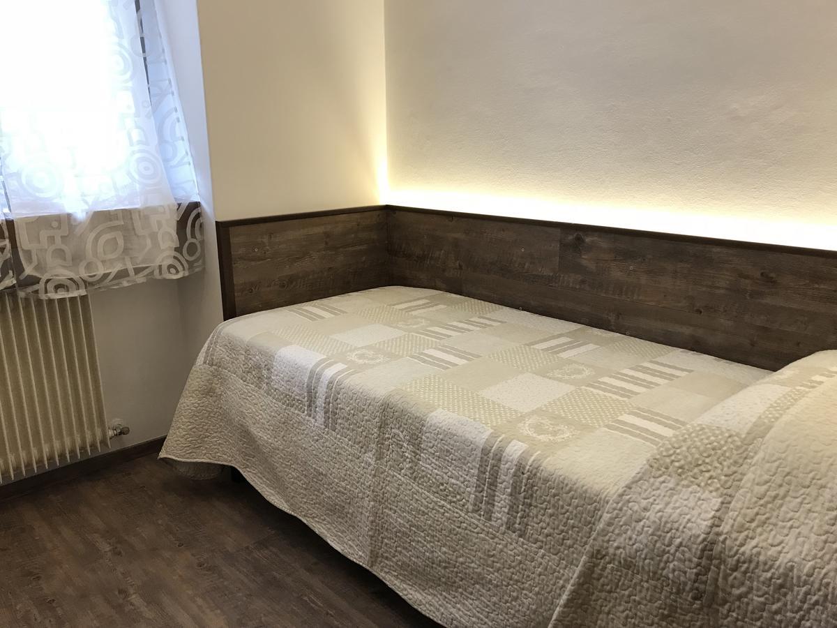 Le Servite Apartments 阿科 外观 照片